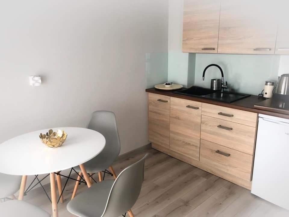 Apartamento Apartament Konin Prestige Exterior foto